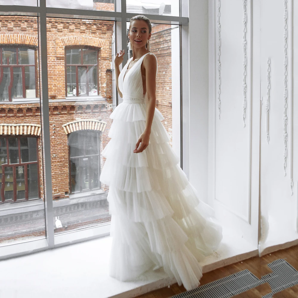 

Elegant A-Line Organza Ball Gown Wedding Dress V-Neck Pleated Tiered Bridal Gown With Zipper Beading Belt Brides Dress For Lady