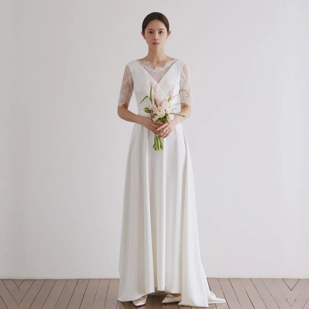 

Elegant Lace Wedding Dresses Half Sleeves Little Train Engagement Dress A Line V Back Soft Satin Bridal Gown TT418