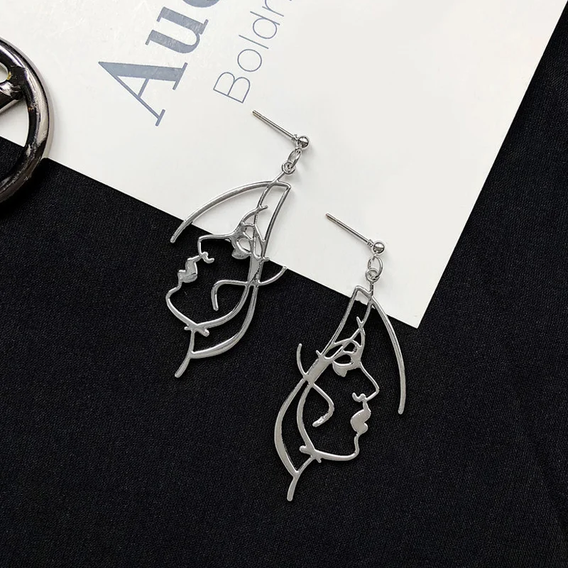 

Fashion Girl Face Abstract Line Drop Earrings For Women Simple Human Face Pendant Earrings Elegant Female Ear Jewelry Gifts