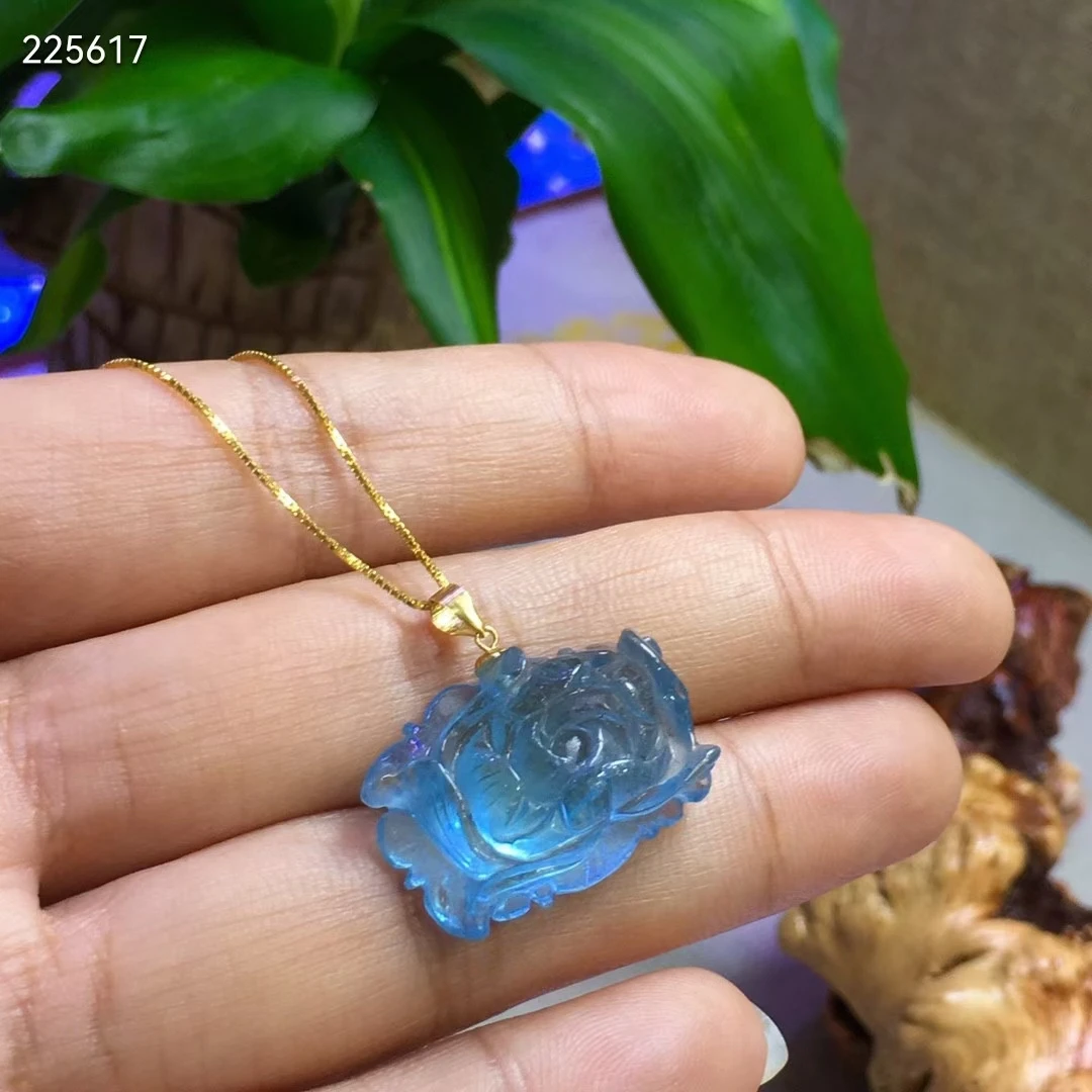 

Natural Blue Aquamarine Clear Beads Pendant From Brazil Women Flower Carved Stone 28.8-17.6-10.1mm Jewelry Necklace AAAAA