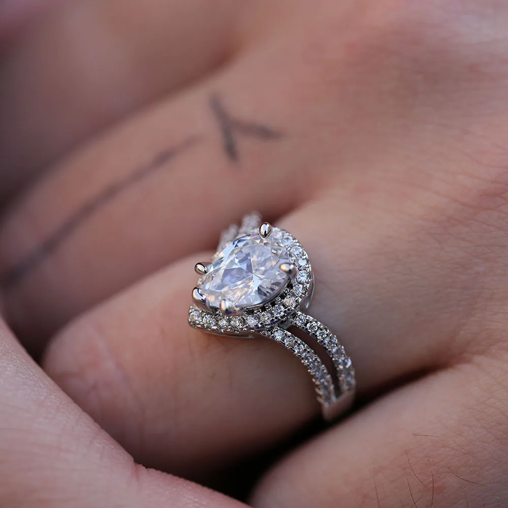 Hot Sale High-end and delicate drop-shaped ladies ring Creative with diamonds micro-set zircon | Украшения и аксессуары