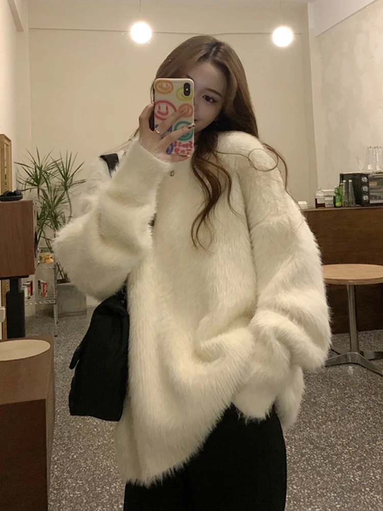 

White Imitation Mink Soft Waxy Sweater Women's Loose and Lazy Style in Autumn and Winter 2021 New Design Feels Hong Kong Flavor