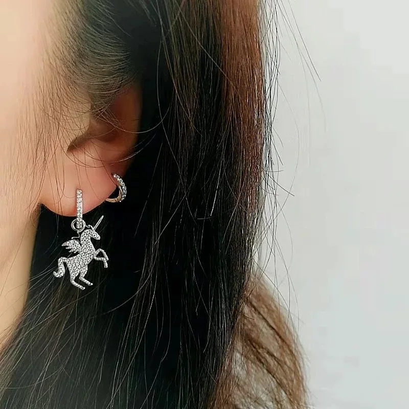 Серьги Серебряные в форме рога асимметричные динозавра | Украшения и аксессуары