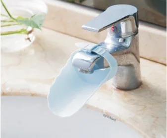 

Silicone Baby Tubs crab design kids Faucet Extender children Hand Washing extender Bathroom Sink Rubber Water Reach Faucet sink