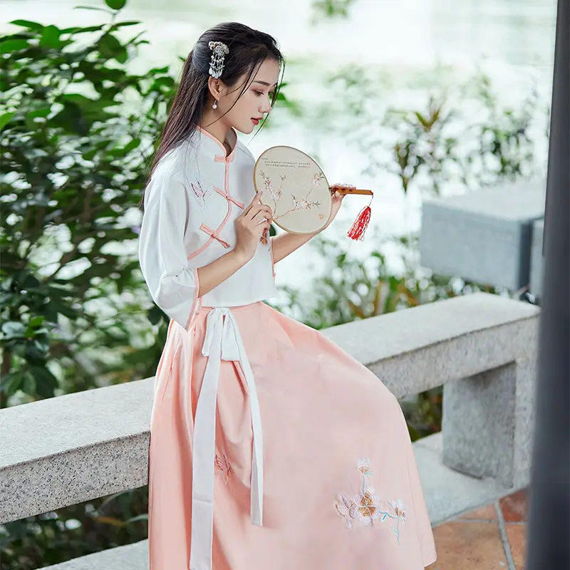 2020 Новый китайский стиль традиционный ханьфу танцевальный костюм платья Фея Элегантная вышивка бабочка цветок юбка + Топы Наборы от AliExpress WW