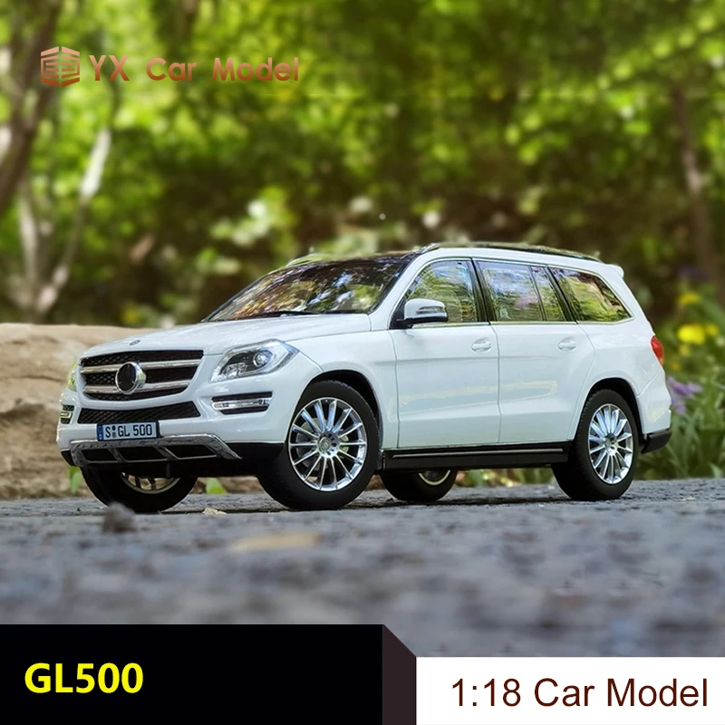 

Модель автомобиля 1:18 GLS500 S-CLASS, модель внедорожника из сплава