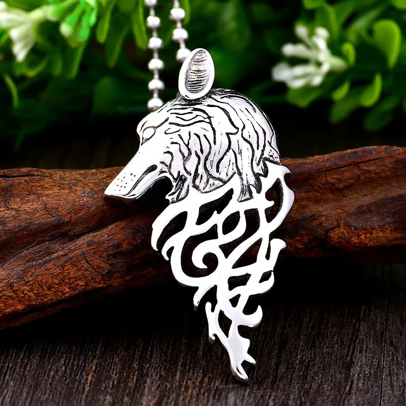 

Vintage Stainless Steel Jewelry Wolf Head Necklace Exquisite Fashion Personality Metal Animal Sweater Chain Collares