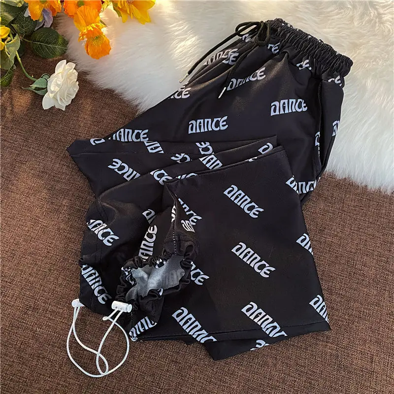 

Женские спортивные брюки с буквенным принтом, летние тонкие уличные свободные спортивные дышащие укороченные брюки с высокой талией в Коре...