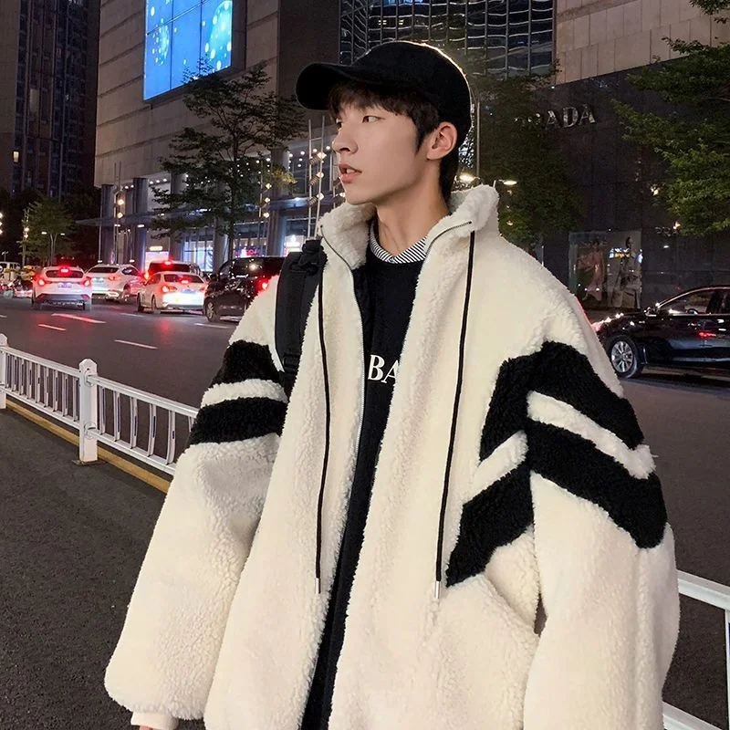 

Короткая стеганая куртка для мужчин и женщин, корейская модная свободная Толстая стеганая куртка из овечьей шерсти, зимняя утепленная курт...