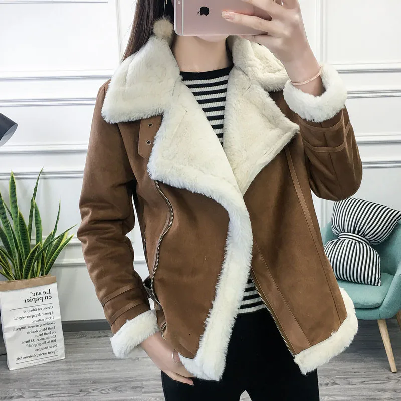 Новинка куртки из овечьей кожи женская зимняя одежда 2019 г. короткая байкерская