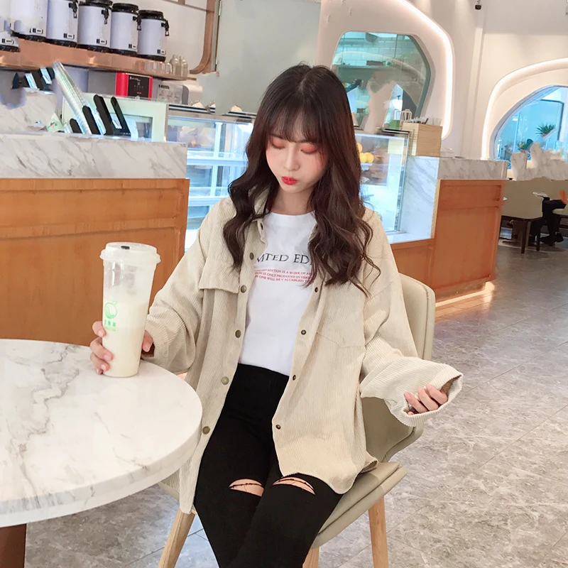 Женская Вельветовая куртка однотонная винтажная с отложным воротником длинным