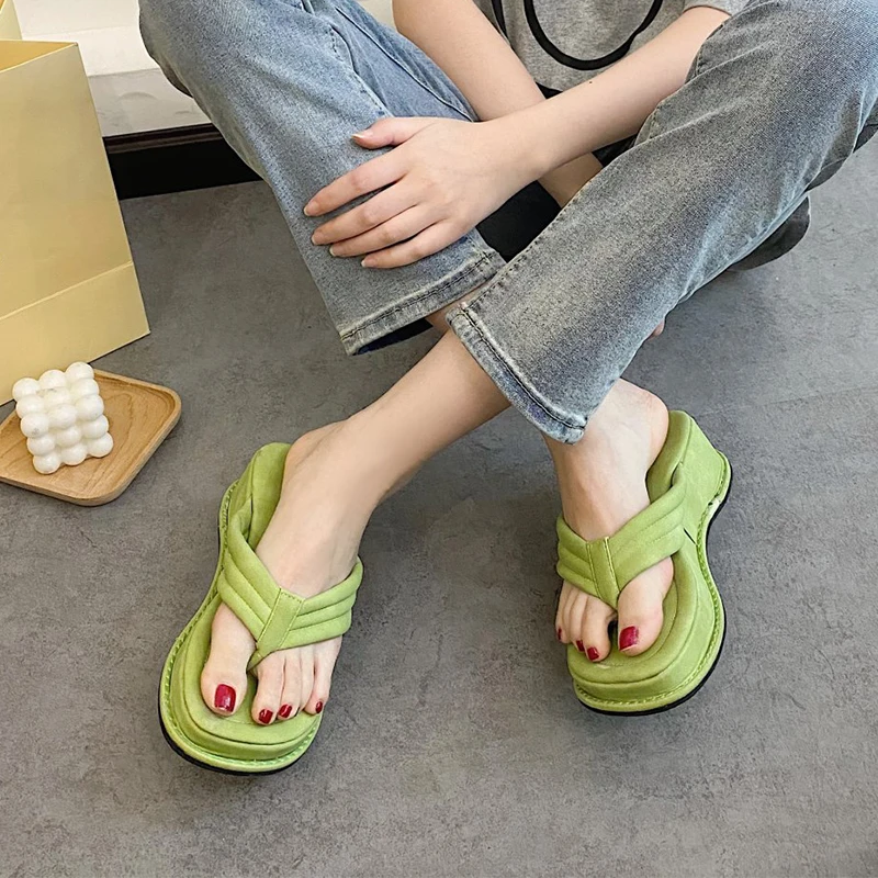 

Women Flip Flops 2021 Summer Wedges Platform Slippers Clip Toe Chunky High Heels Outdoor Casual Flat Beach Shoes Women Slides