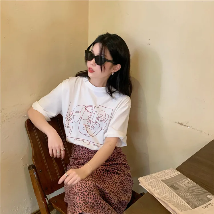 

XZ046 2021 new Korean style design sense niche round neck top short sleeve T-shirt women