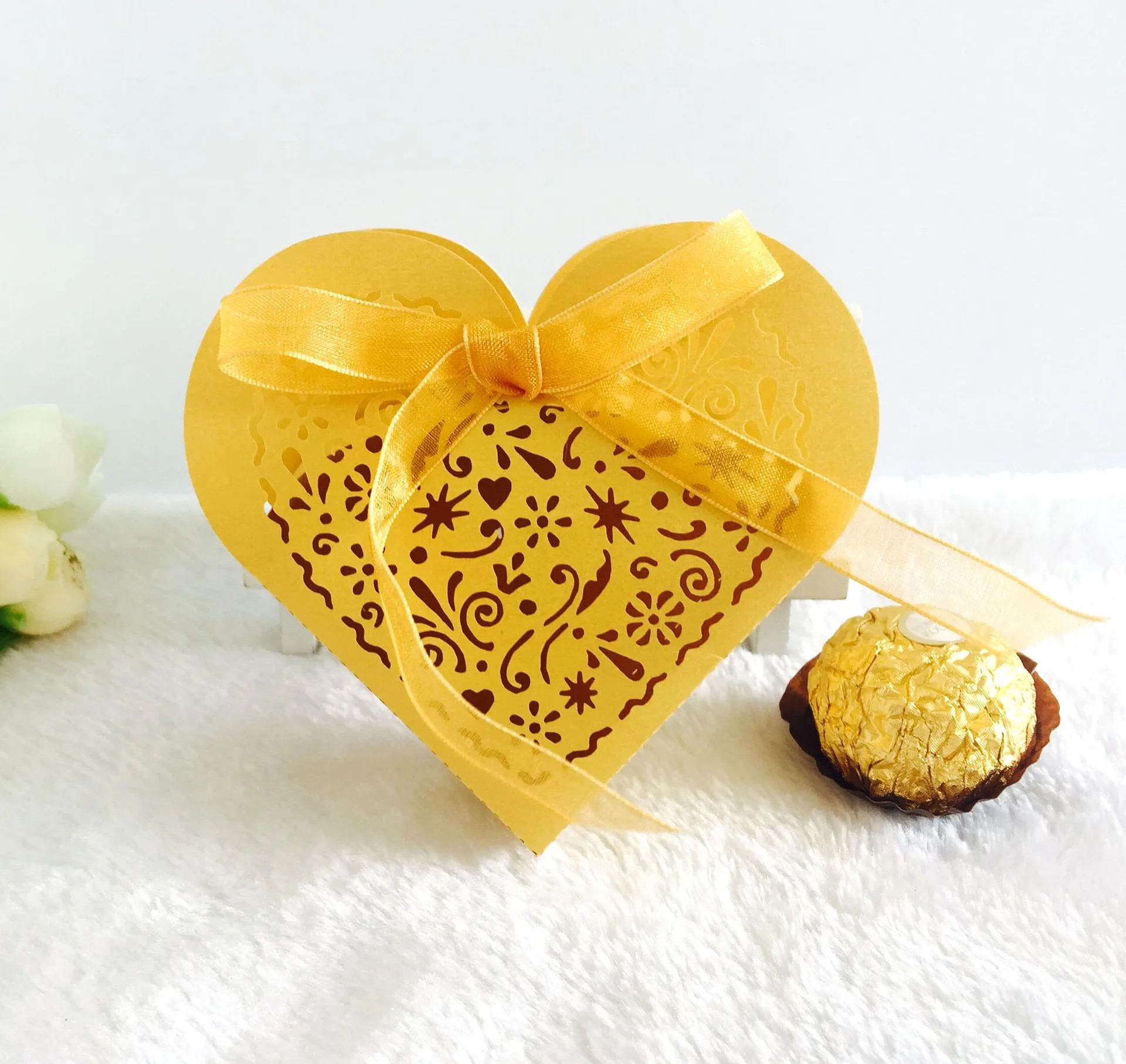 50 шт. тонкая Лазерная резка в форме сердца коробка для конфет любовь свадьба день