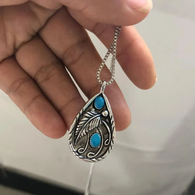

Punk Ancient Stainless Steel Animal Feather Pendant Turquoises Eagle Pendants Necklaces for Women Men Biker Vintage Jewelry