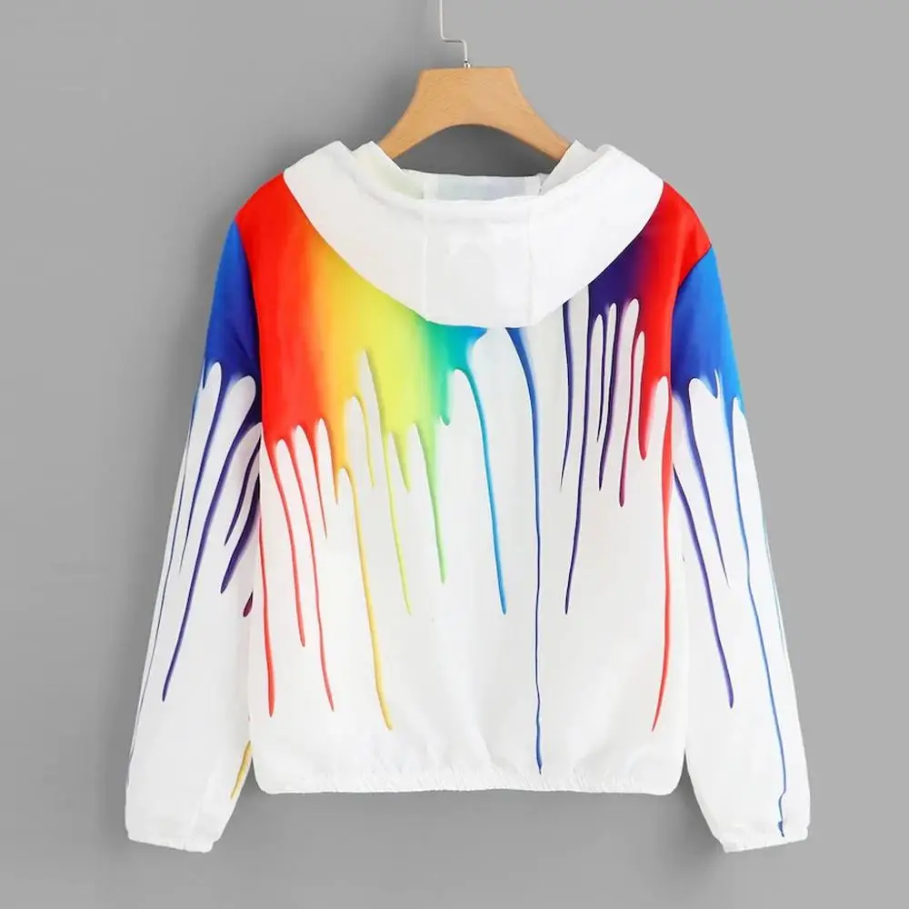 Женская спортивная куртка с капюшоном длинным рукавом и карманами на молнии