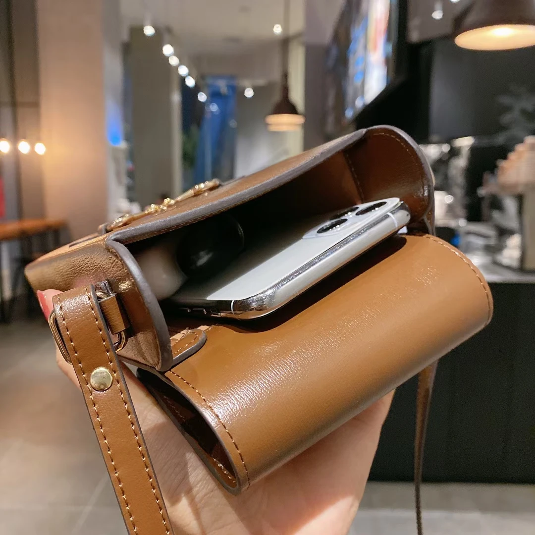 

Luxury GG Gold Hardware Lock Mini Contrast Square Women Crossbody Card Wallet Purse Universal Cellphone Pouch Bag