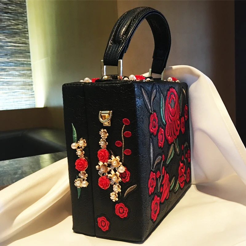 Роскошная дизайнерская модная вечерняя сумочка в форме сердца с бриллиантовой