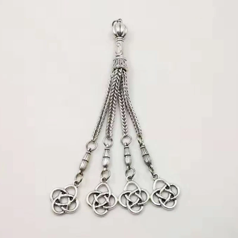 Модная металлическая подвеска в виде 4 звёздочек с кисточками классическом стиле