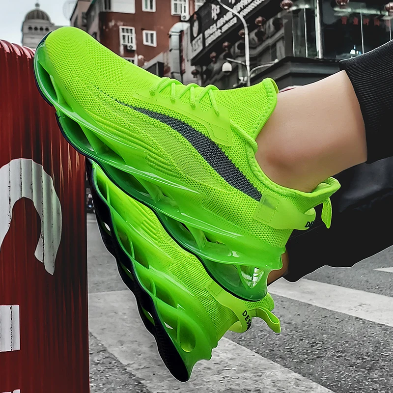 

New Men's Breathable Jogging Shoes Blade Cushioning Sports Men's Outdoor Sports Shoes Professional Training Shoes Breathable