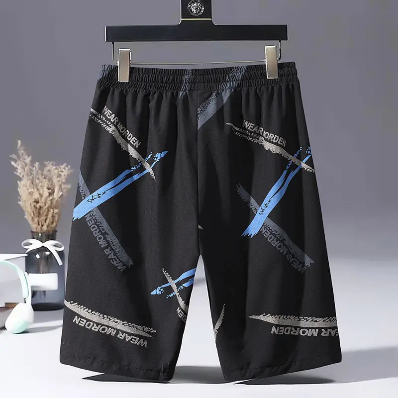 2021 Summer Casual Shorts Men's Ice Trend, Versatile, Wearing Beach Pants, Straight Tube Loose 5-point Medium Pants