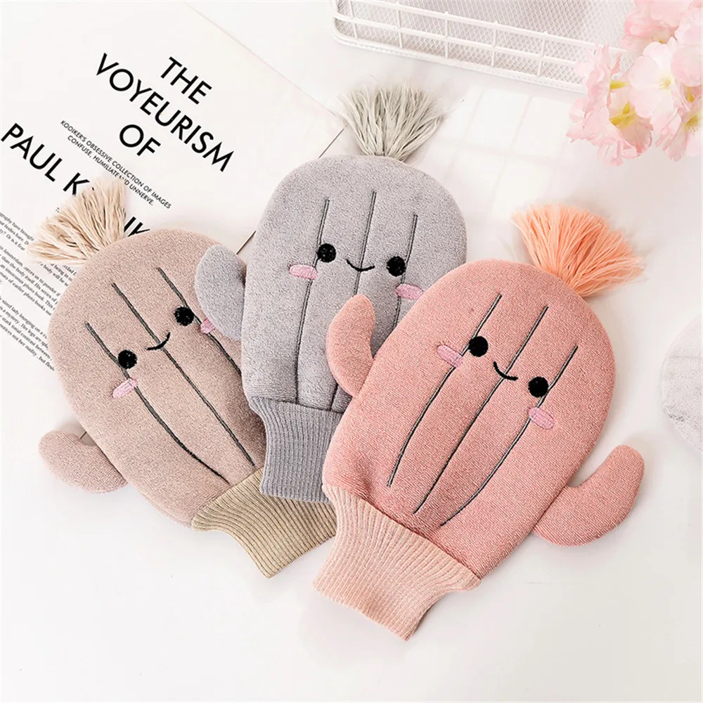 

New Cute Cactus Shape Exfoliating Gloves Shower Body Brush Fingers Bath Towel Peeling Mitt Body Scrub Gloves Bathroom Supplies