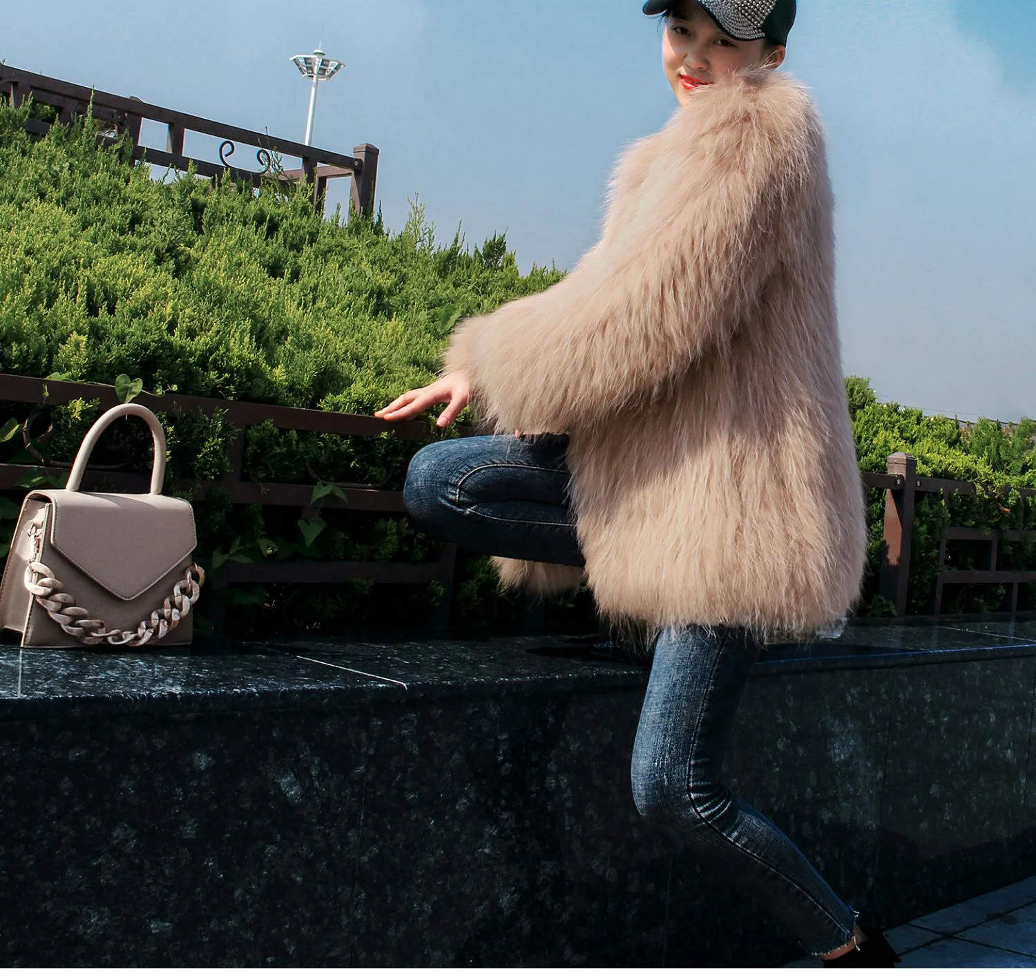 Fur raccoon fur woven jacket ladies winter fur jacket warm animal fur long-sleeved autumn jacket real animal fur woven
