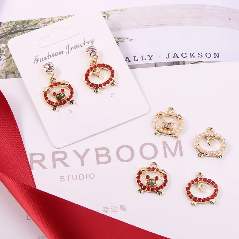 

Alloy point drill benmingnian pig small pendant Korean DIY accessories earrings earrings bracelet handmade materials crafts