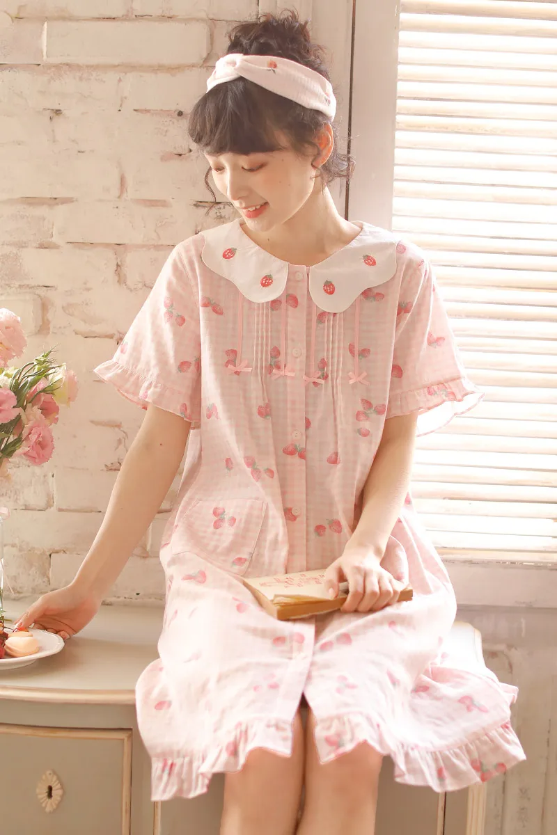 

Short-Sleeved Nightdress for Women Summer Cotton Korean Style Cute Strawberry Printed Nightgown Thin Cardigan Sleepshirts New
