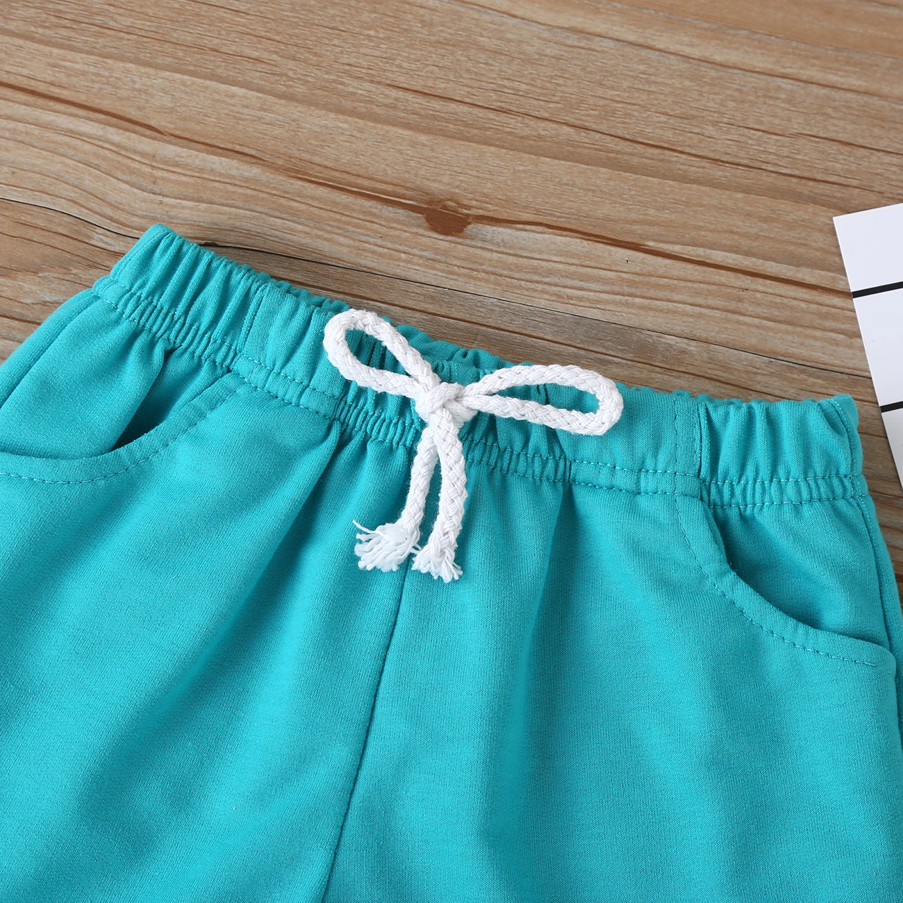 Комплект летней одежды из 2 предметов для маленьких мальчиков футболка с принтом