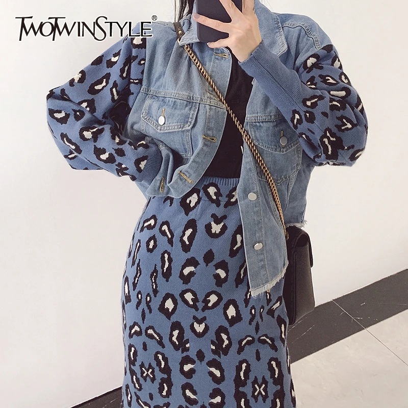 TWOTWINSTYLE Леопардовый вязаный комплект из двух предметов для женщин джинсовый