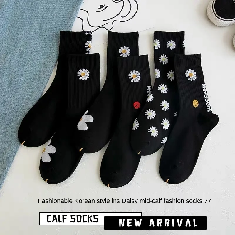 

2021 Daisy Socks Cool Female GD Ins Trend Male Korean Style Women High-top Socks Peace Harajuku Kawaii Socks Black Crew Socks