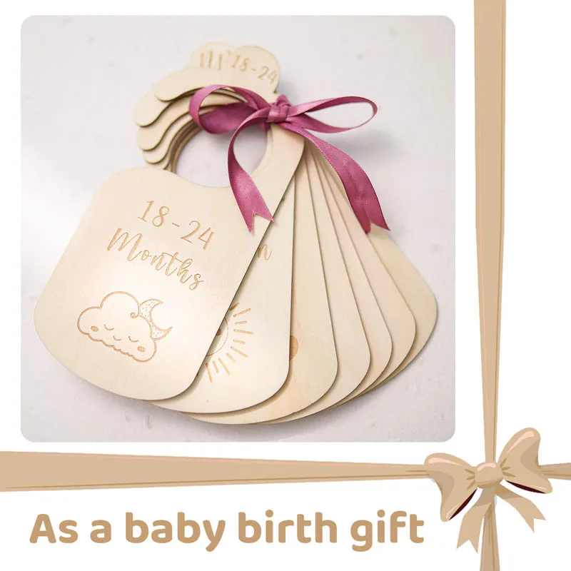 

Baby Souvenir Wooden Hanger Clothes Partition Board Numbers Cartoon Pattern Cute Fox Hanger Hanging Board Newborn Baby Gifts