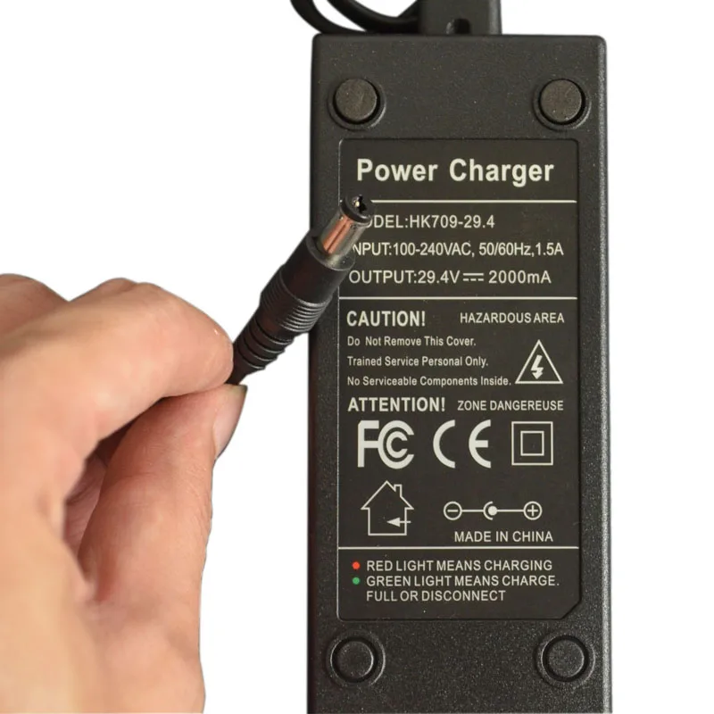 Одобрено FCC ROHS балансирующее зарядное устройство для электрического скутера 24 В