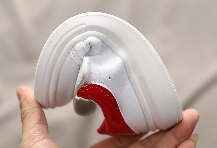 

Children's shoes spring 2021 new white shoes girls all-match soft bottom sports shoes boys and girls sport shoes