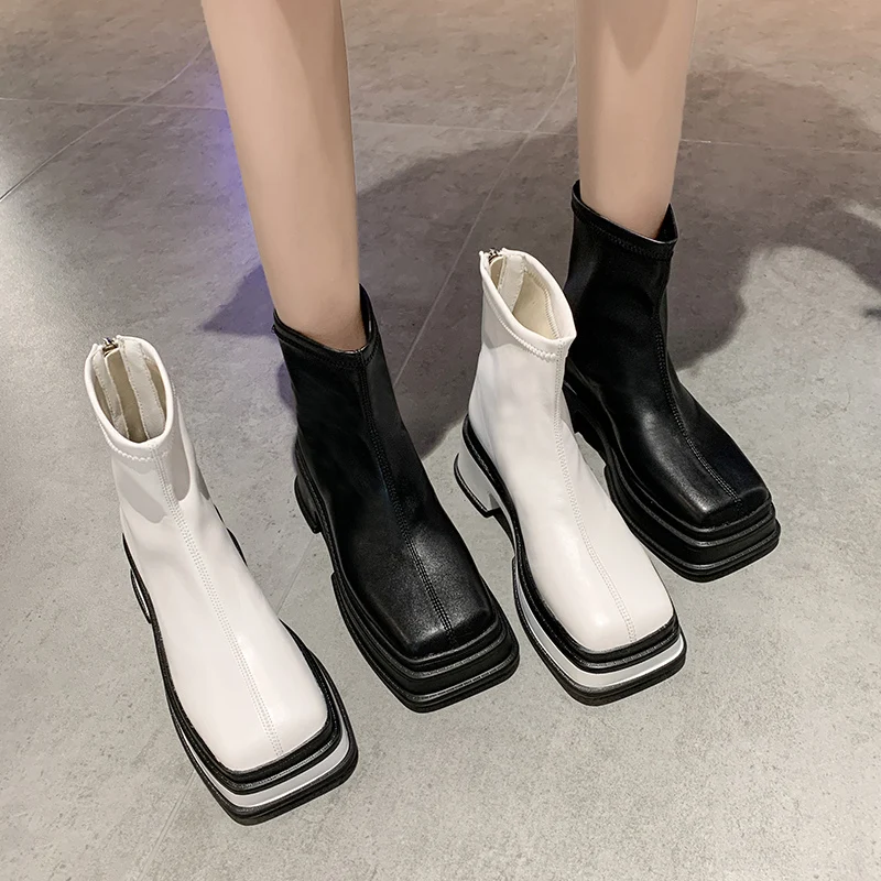 Женские кроссовки на платформе и толстой подошве разноцветные из искусственной