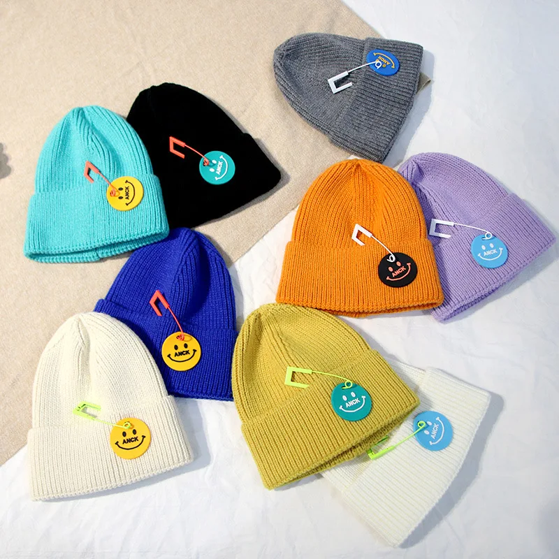 

2021 Winter Hat For Woman Casual Pin Smiley Beanies For Men Women Warm Knitted Winter Hat Solid Hip-hop Beanie Hat Hedging Cap