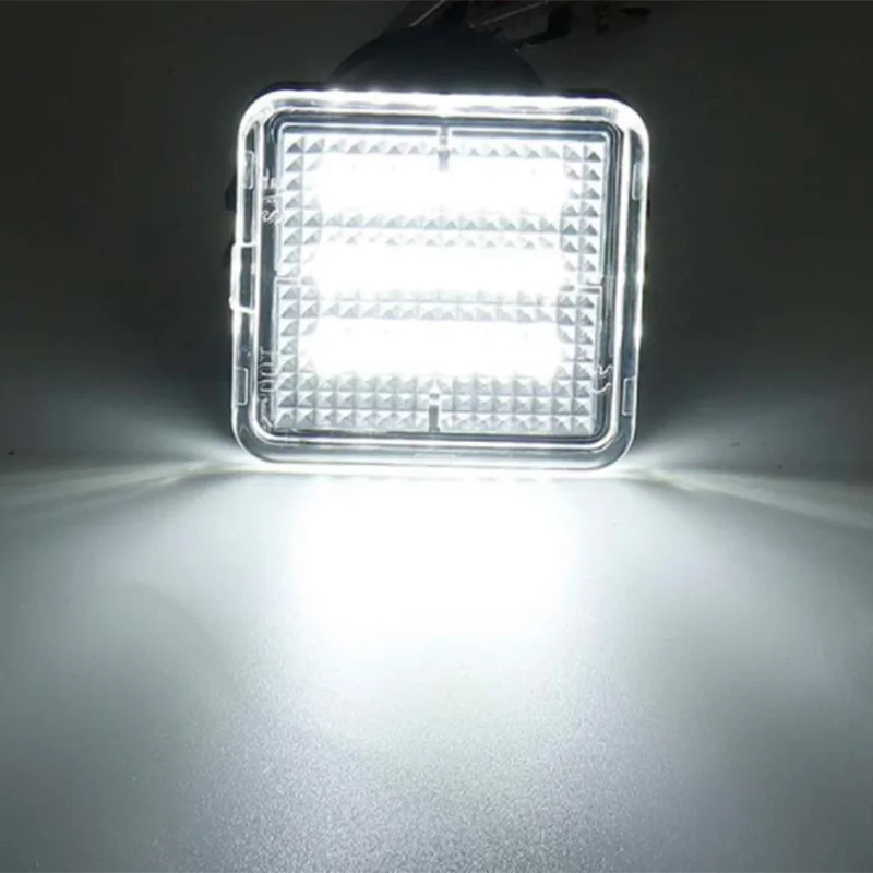 

Suitable for Toyota Tacoma Tundra pickup license plate light