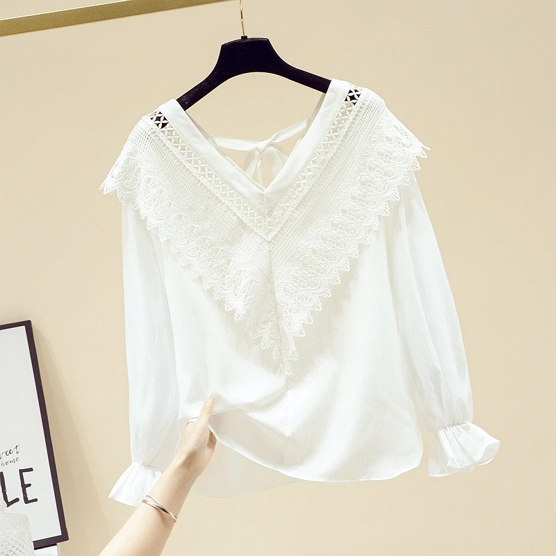 

Женская блузка с длинным рукавом и V-образным вырезом