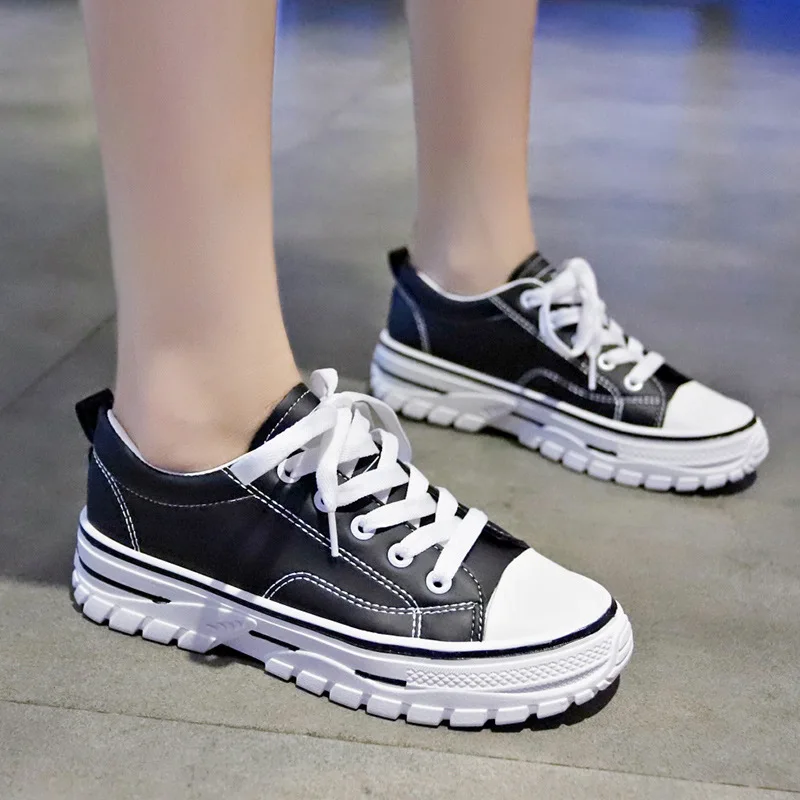 Осенняя женская обувь Повседневная дышащая белого цвета на плоской подошве