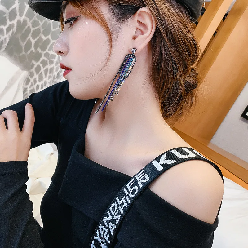 

2020 New Fashion Blue Crystal Dangle Earrings for Women Exaggerated Zircon Long Tassel Statement Earring Jewelry
