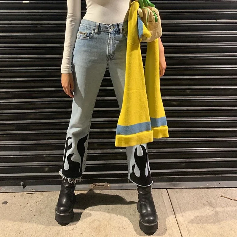 Модные стильные Осенние повседневные джинсы с принтом пламени | Женская одежда