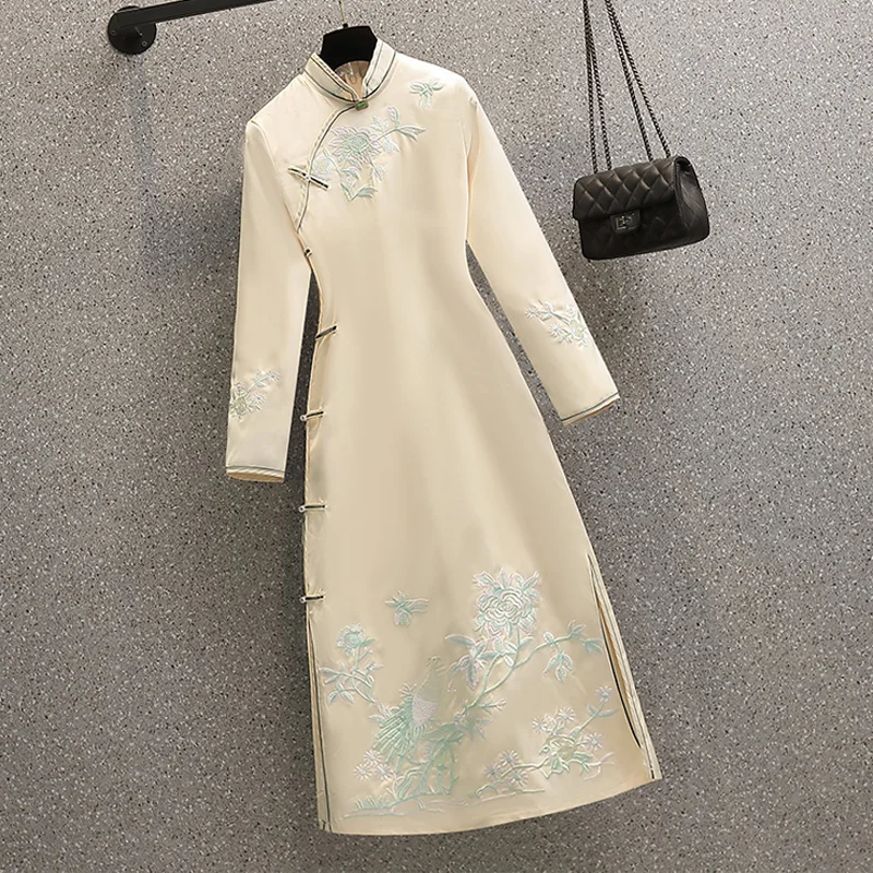 

Женское весеннее платье-Ципао в китайском стиле с цветочной вышивкой, элегантное приталенное платье-Ципао с длинным рукавом для вечевечерн...