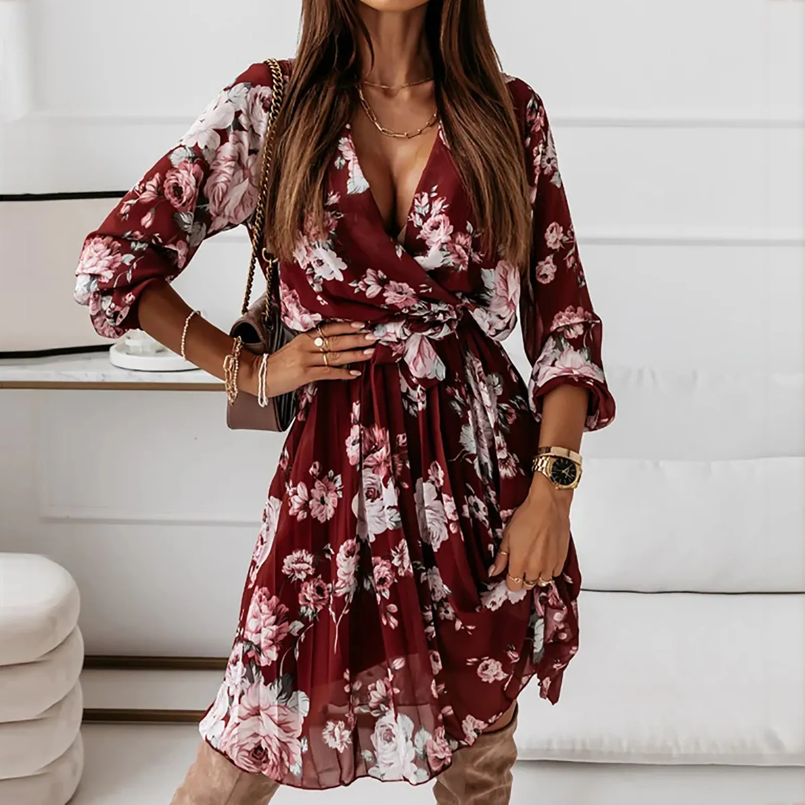 

Женское длинное платье с цветочным принтом, длинным рукавом и V-образным вырезом