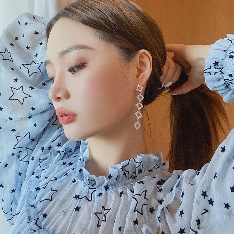 

Simple Elegant Shiny Square Ear Stud Earrings High-Grade Long Earrings