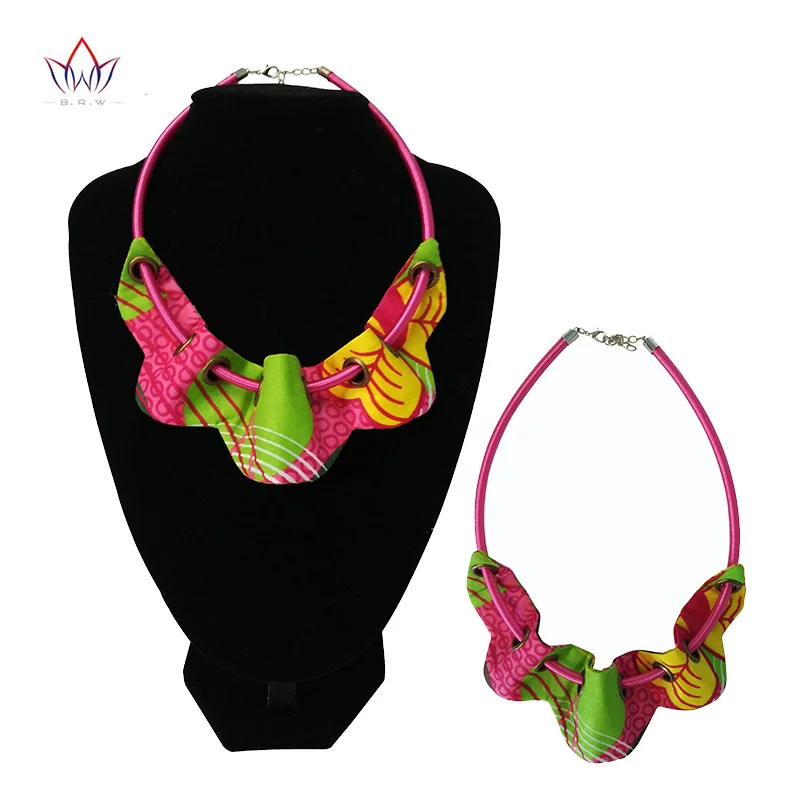 Ожерелье в африканском стиле с батиком из анкарской ткани ручная работа