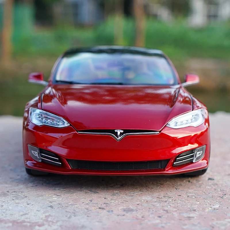 Оригинальная фабричная аутентичная Коллекционная модель 1/18 TESLA MODEL S P100D|Наземный