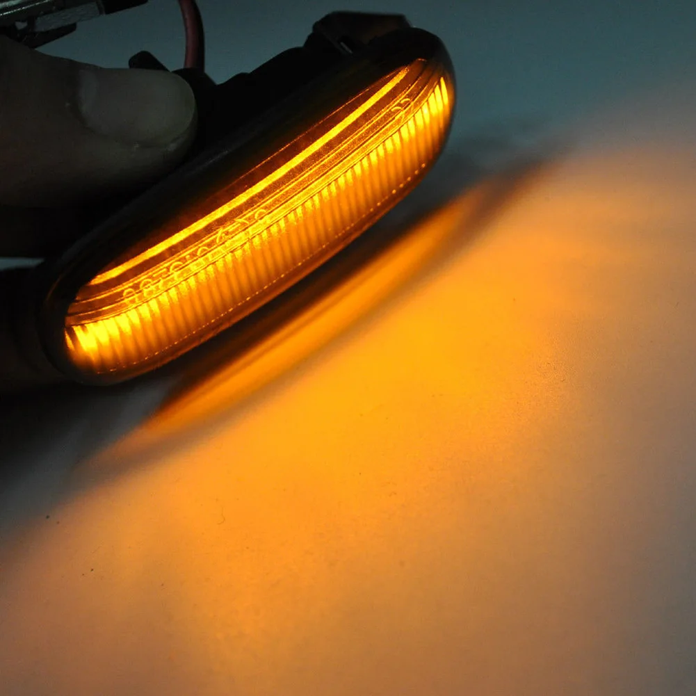 

2pcs Vehicle Side Signal Light Smoked Dynamic Waterproof Signal Light for Audi F-Best