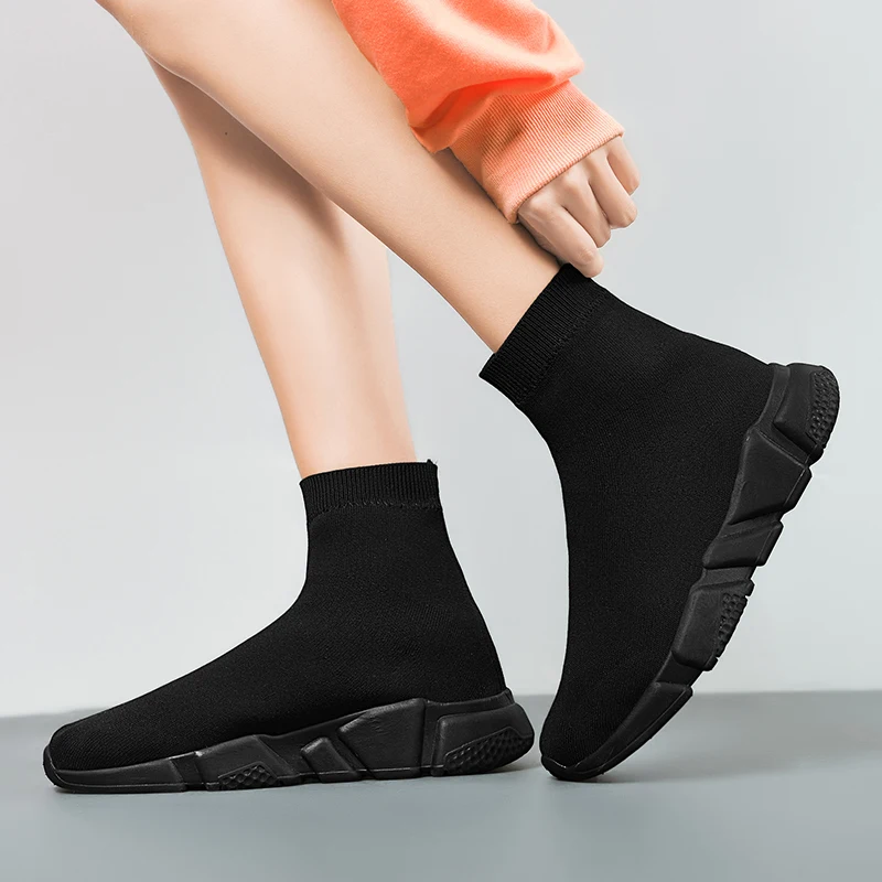 

High Top Mens Shoes Sports Sock Shoes Women Socks Sneakers Men Running Shoes Couple Winter Boots Plush Soft Comfortable Trainers