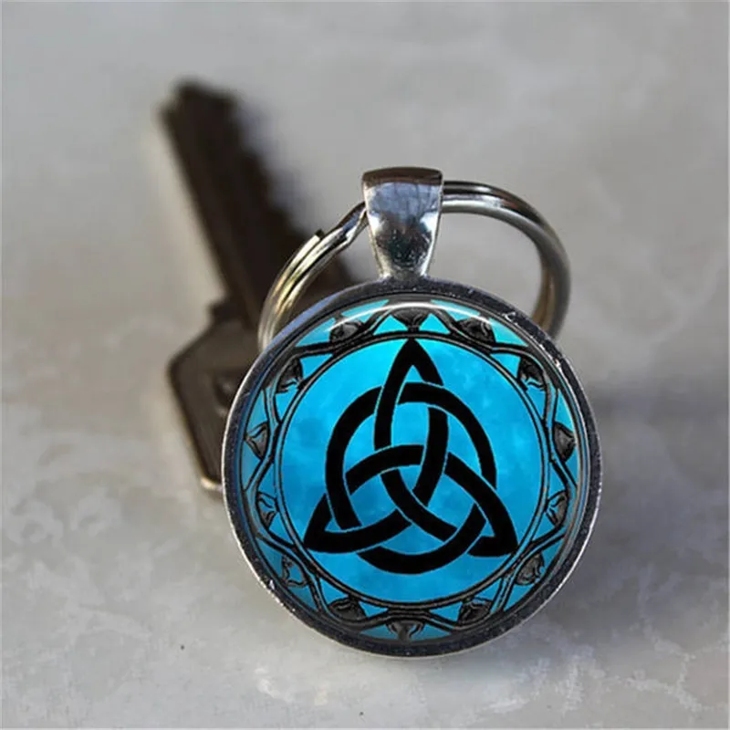 

Blue Celtic Knot Jewelry Accessories Celtic Triangle Cabochon Glass Pendant Key Ring Key Chain Triquetra Celtic Knot Gifts
